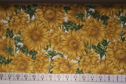 FF6380B LARGE SUNFLOWERS ON WHITE BY FABRIC FREEDOM
