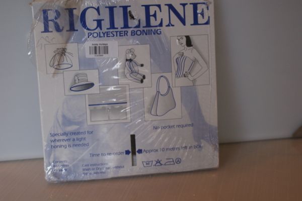 ONE METRE RIGILENE BONING