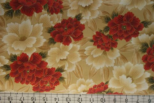 ROBERT KAUFMAN RK1420891 LARGE RED AND CREAM FLOWERS ON BEIGE